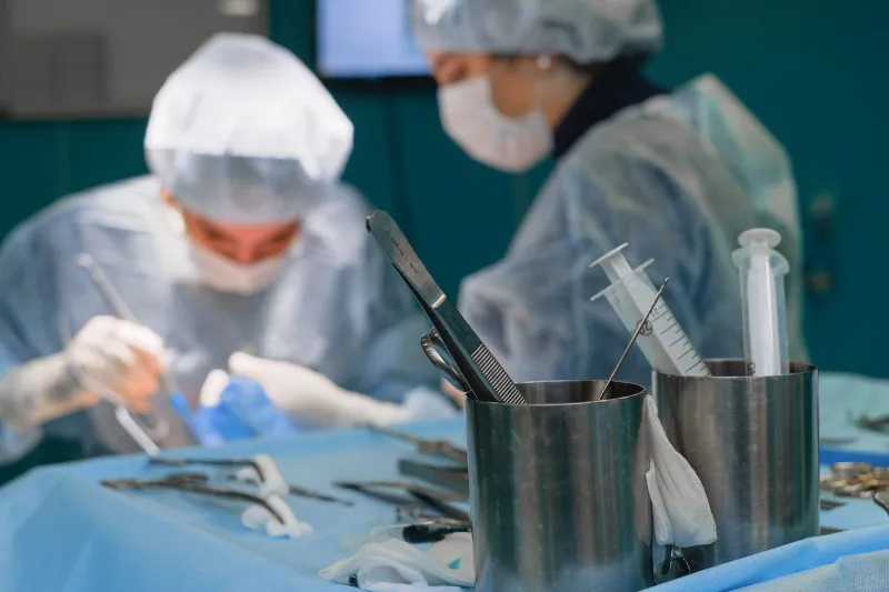 He Played Chopin With His Skull Open — And the Surgeons Were the Audience